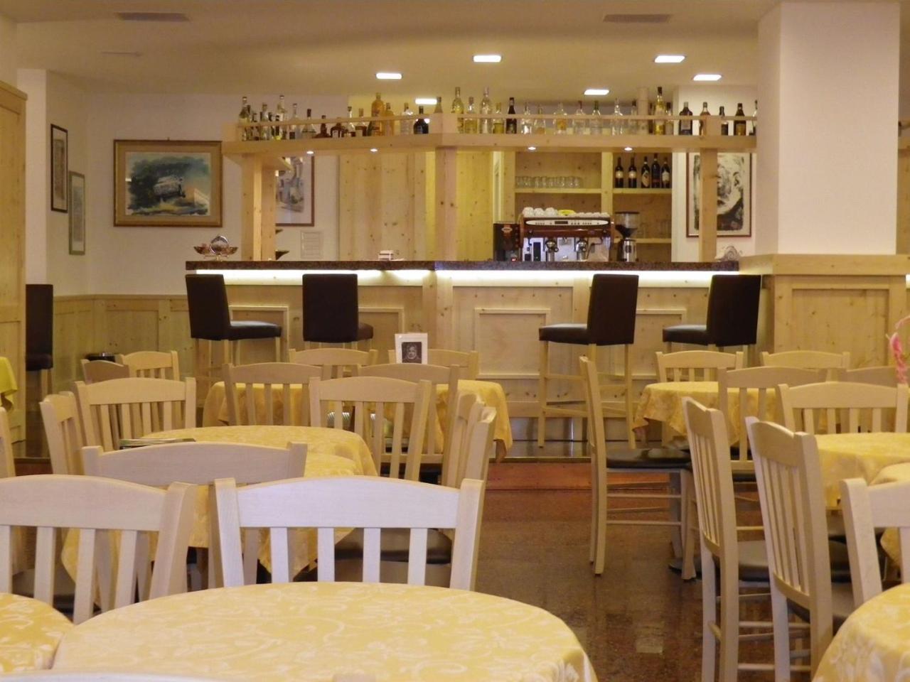 Hotel Principe Marmolada Малга Чиапела Екстериор снимка