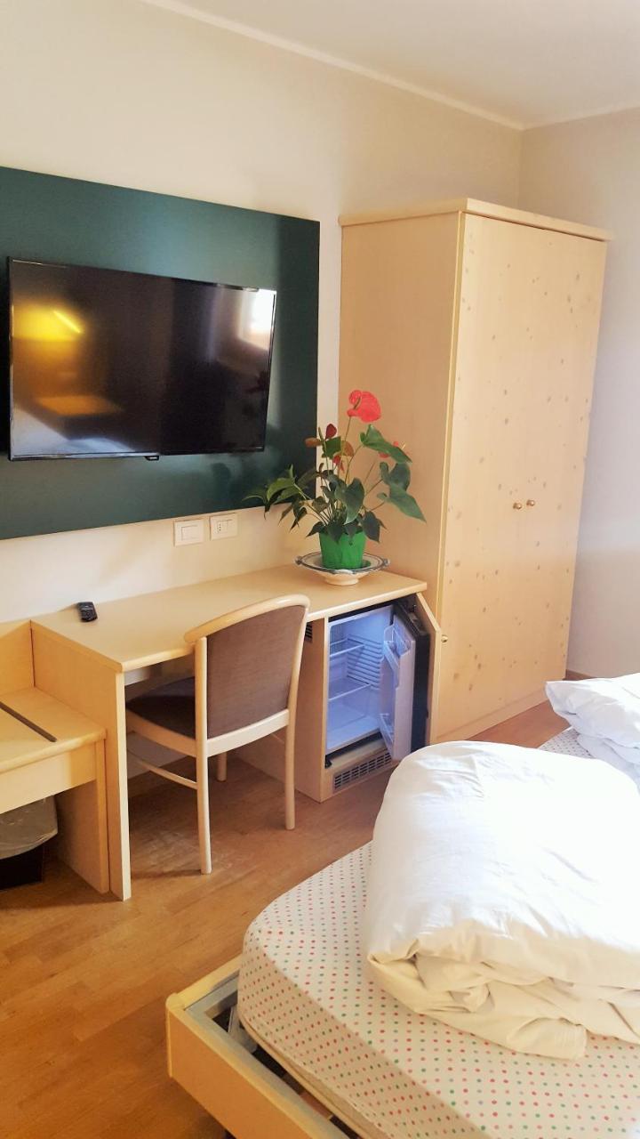 Hotel Principe Marmolada Малга Чиапела Екстериор снимка